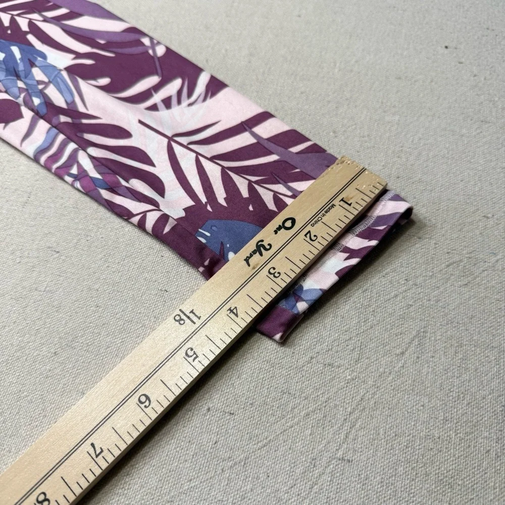 32 DEGREES COOL Women's Purple Leaf Shirt Size Small Sun Protection UPF 50+